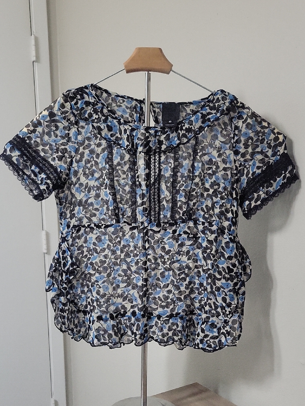 Anna Sui Silk Blouse Blue Floral Short Sleeve Top Dark Romantic Lace 10 Feminine